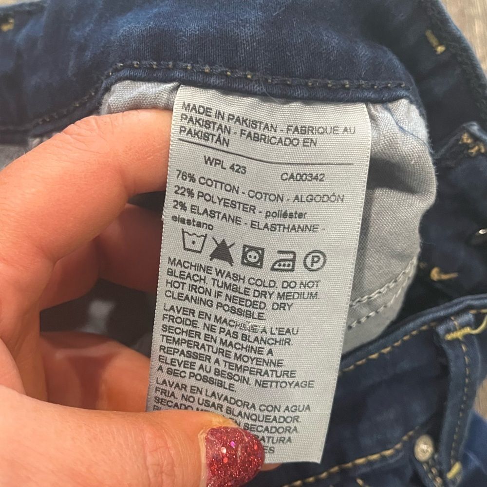 Signature By Levi Strauss Modern Skinny Jeans Pockets Denim Dark Wash Size 6M - Picture 9 of 12